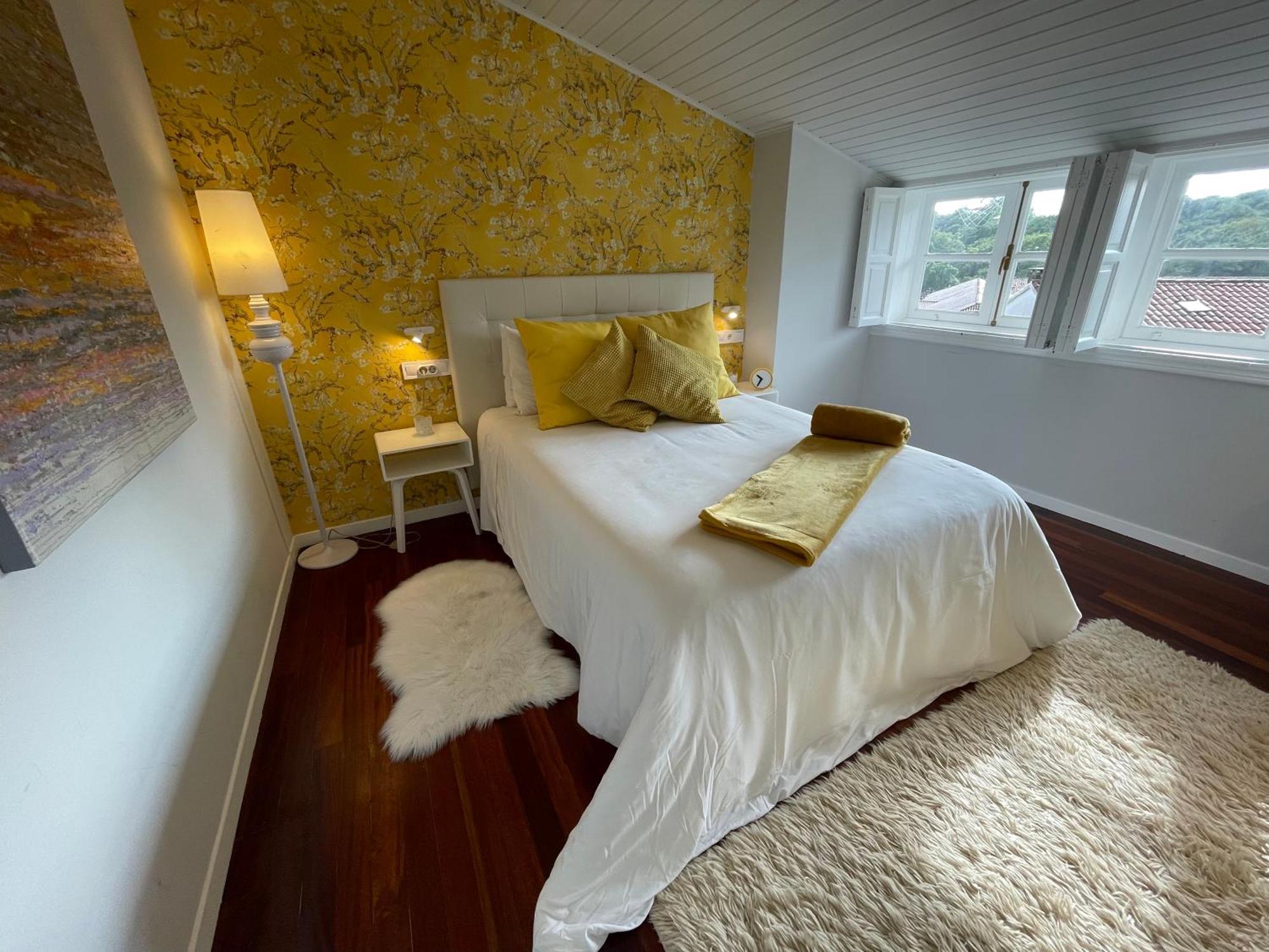 Yellow Home Santiago de Compostela Dış mekan fotoğraf